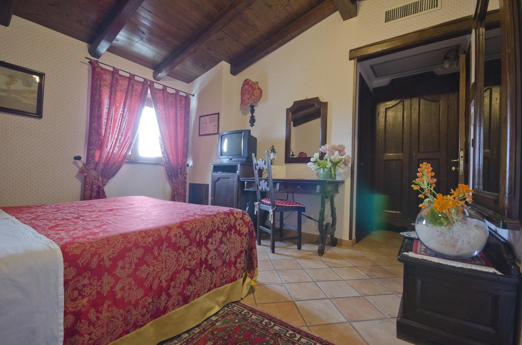Le Gole Ristorante & Resort تشلانو المظهر الخارجي الصورة